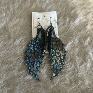 Rustic Rose Closet earrings (UBUP1)